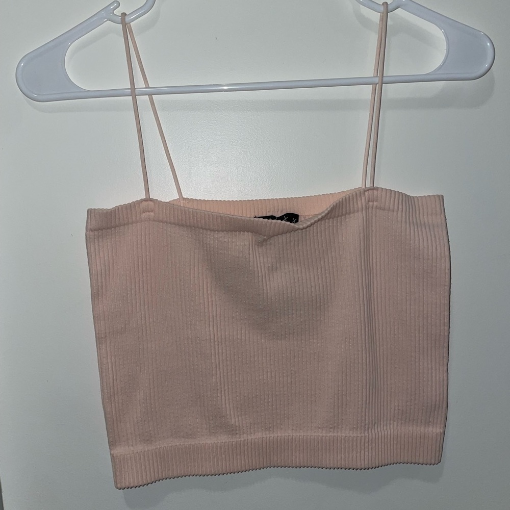 💗 Light Pink Cropped Tank Top